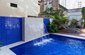 Apto com piscinas, sacada Gourmet, 2 gar, 50 mts da praia